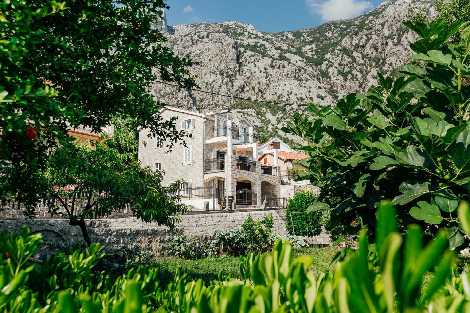 Holiday Home Amanda Hollick Kotor Extérieur photo