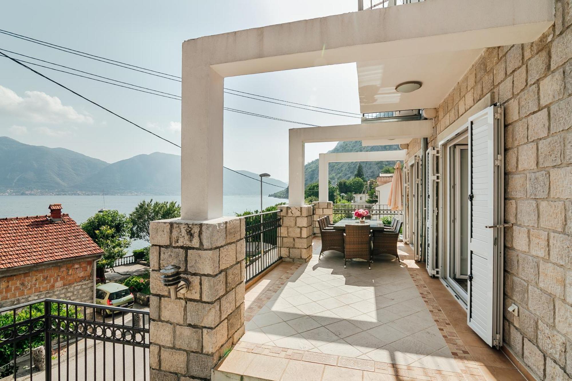 Holiday Home Amanda Hollick Kotor Extérieur photo